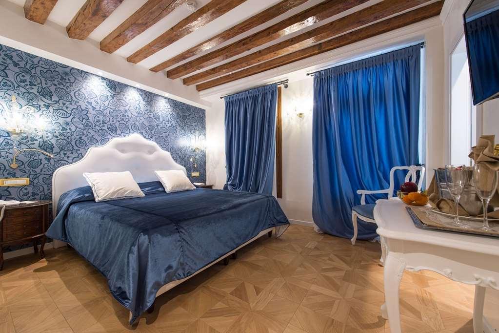 Savoia & Jolanda Hotel Venice Room photo