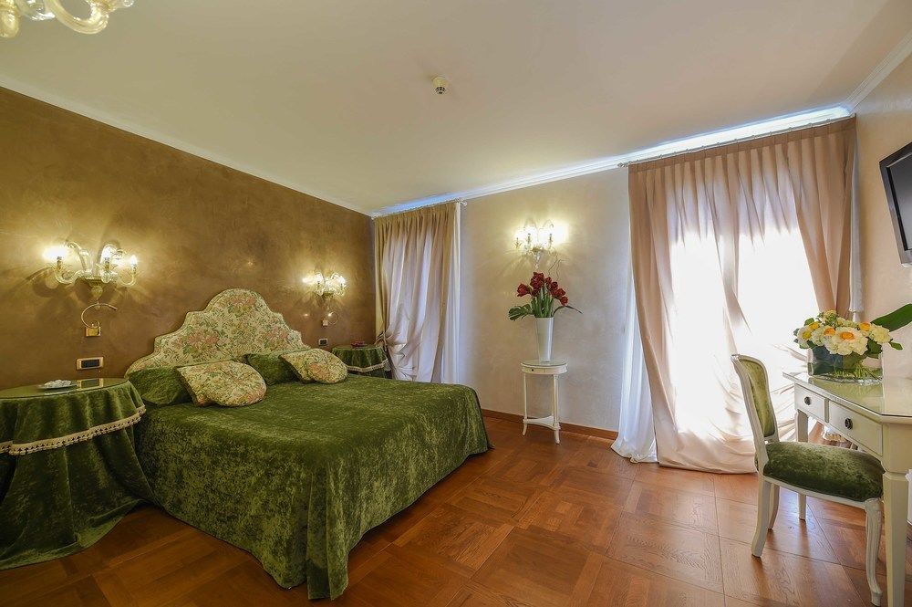 Savoia & Jolanda Hotel Venice Exterior photo