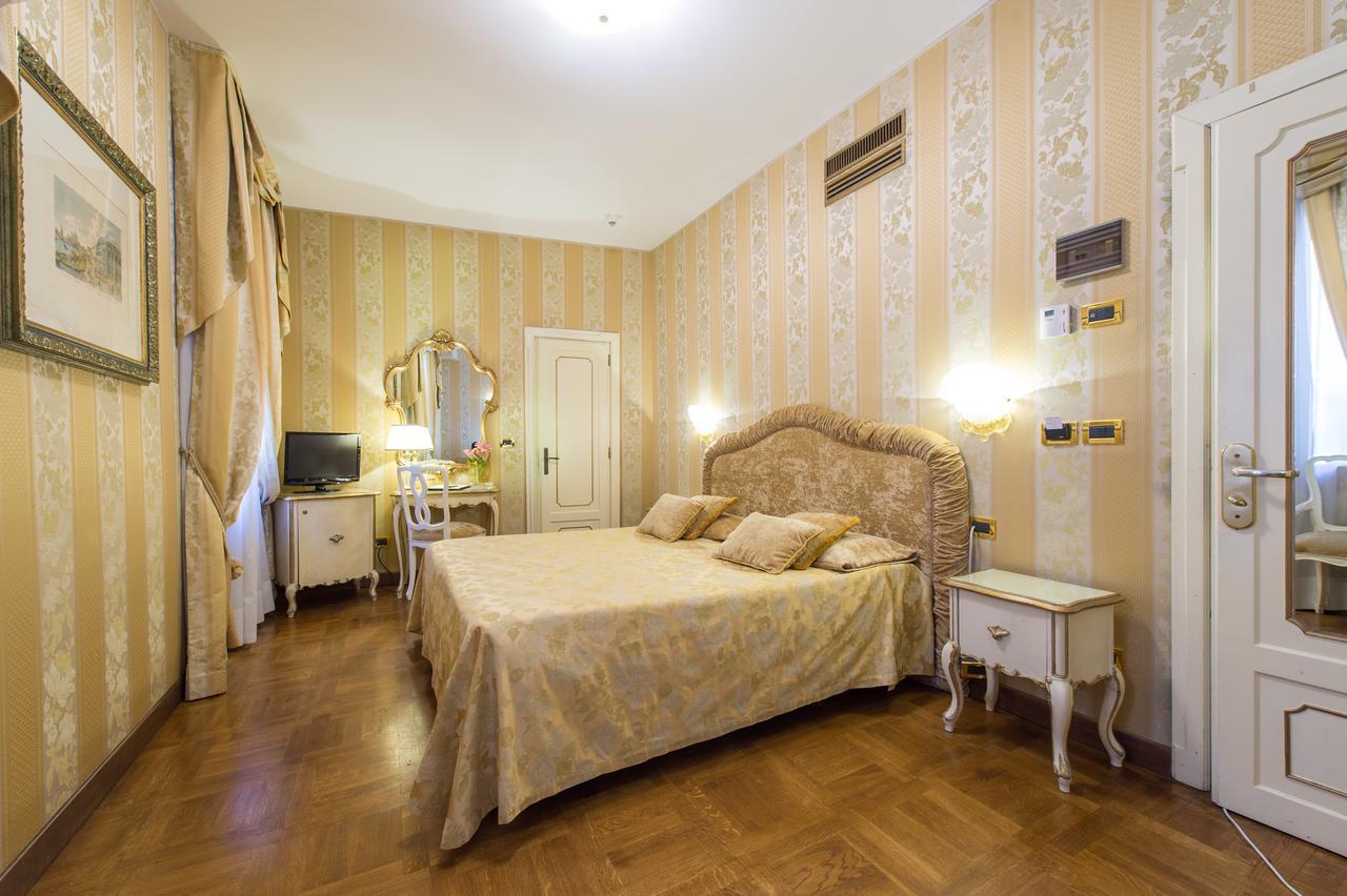 Savoia & Jolanda Hotel Venice Exterior photo