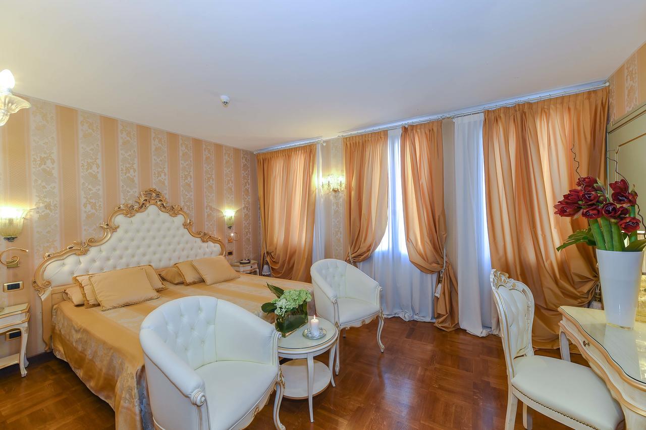 Savoia & Jolanda Hotel Venice Exterior photo